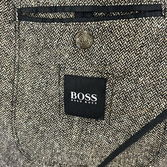 EUC Hugo Boss jacket - Picture 8 of 15